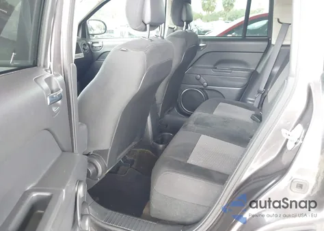 2016 Jeep Compass Sport z USA, uszkodzony, nr VIN 1C4NJCBAXGD642593